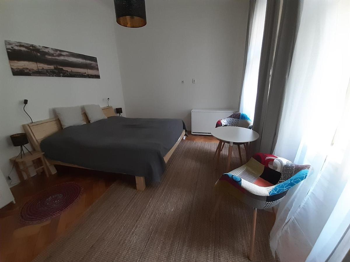 Soukromy Pokoj V Srdci Prahy Apartment ปราก ภายนอก รูปภาพ